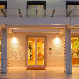 Hotel La Pergola, Řím