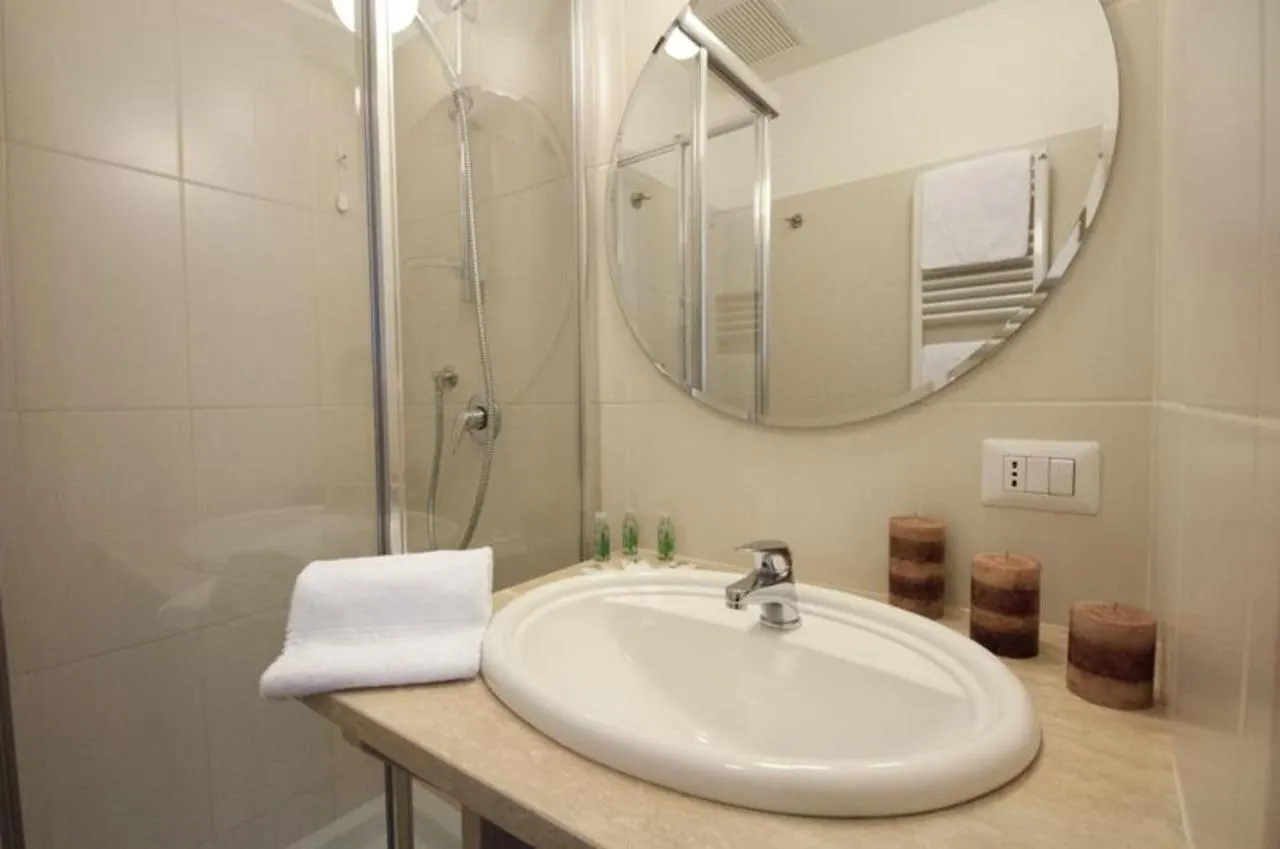 Ara Pacis Inn Rome 2*,  Italy